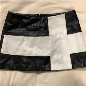 Black & white wet seal skirt small size 1